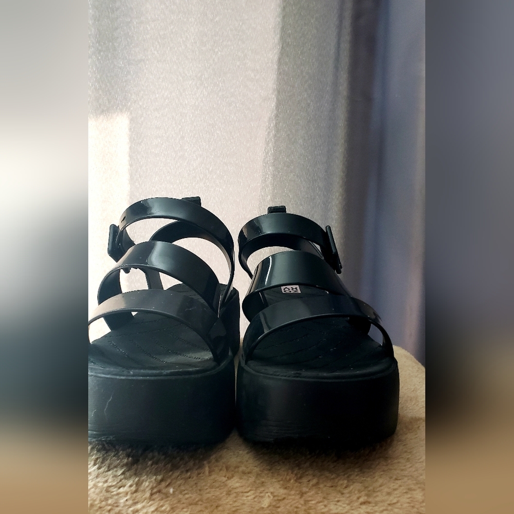 Zaxy Black Platform Sandals
